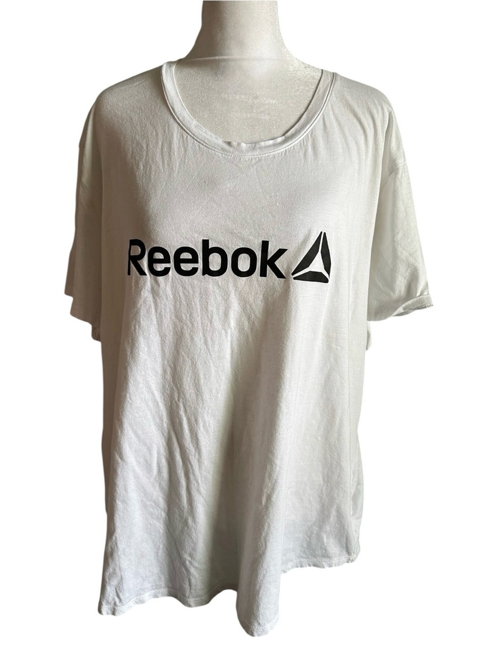 Reebok White Tee with Black Logo size XXXL